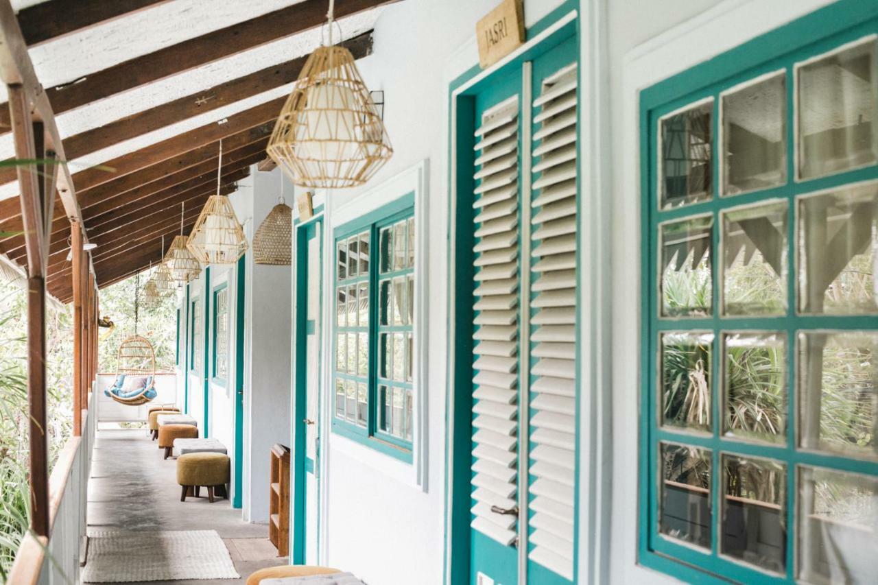 Kosta Hostel Seminyak Εξωτερικό φωτογραφία