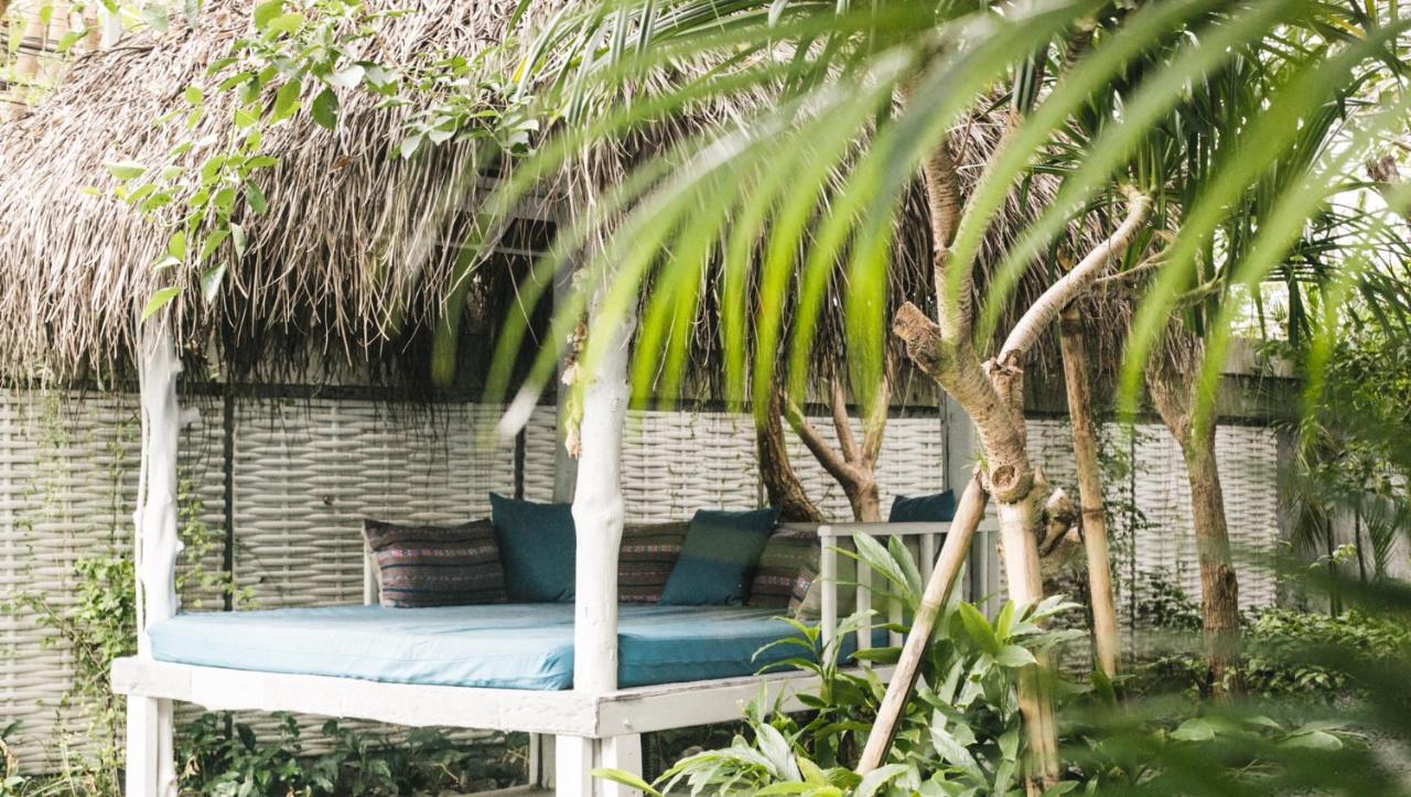Kosta Hostel Seminyak Εξωτερικό φωτογραφία